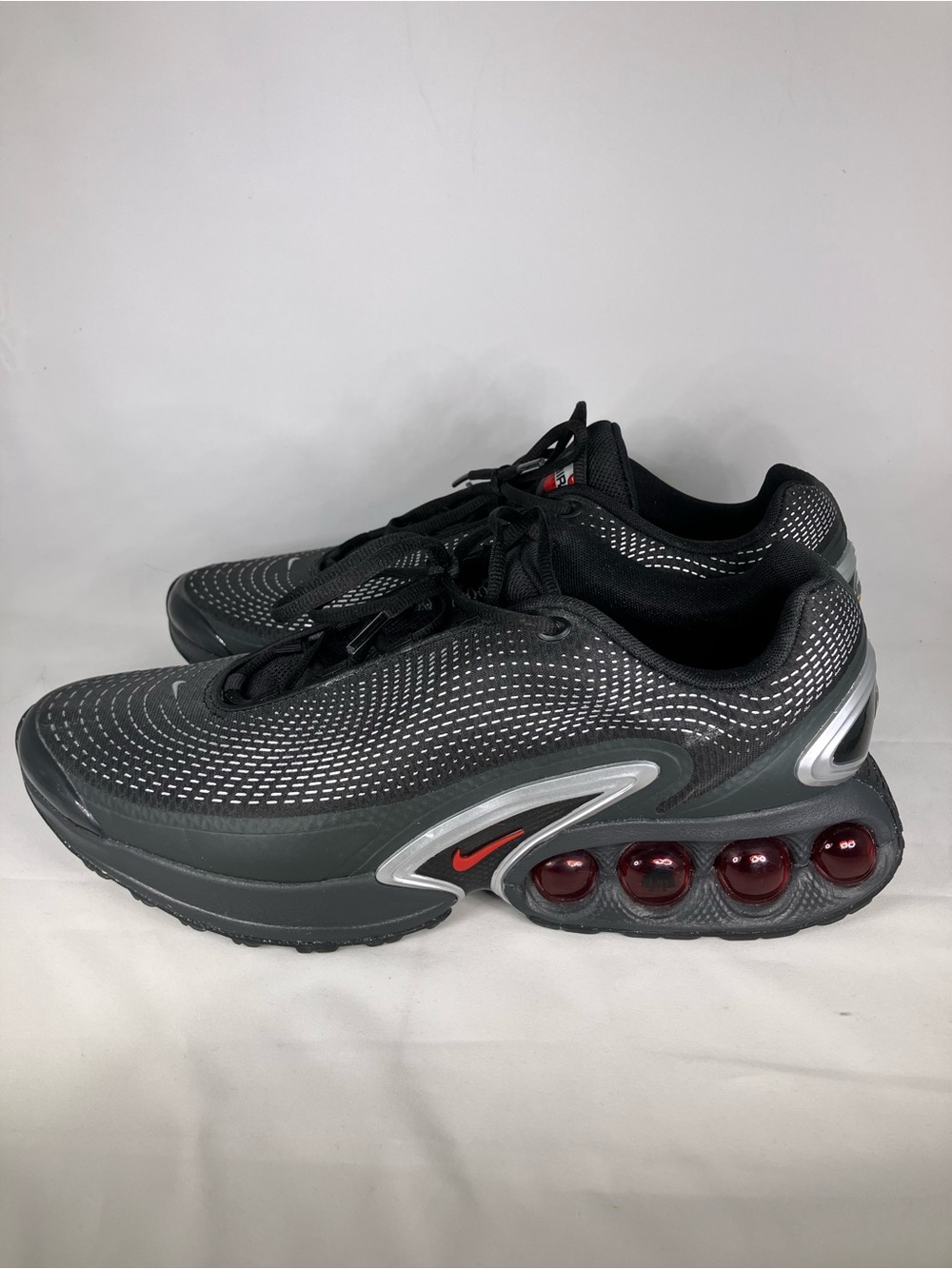 Nike Air Max DN Men's Size 13 Black Silver Red Athletic Shoes Great Condition